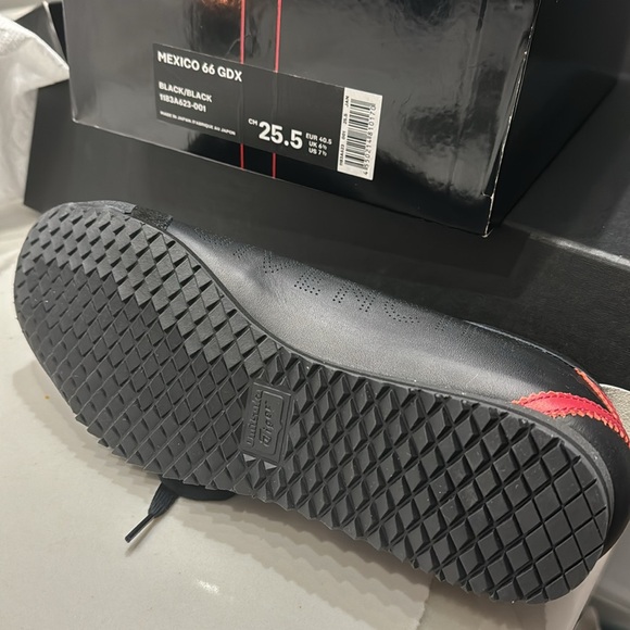 Givenchy Onitsuka Tiger sneaker EUR 40.5 US 7.5 men black and red Brand New - Picture 4 of 5